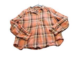 Bongo Girls  XL Plaid Top Lightweight Pullover 1/2 Button Long Sleeve Causal